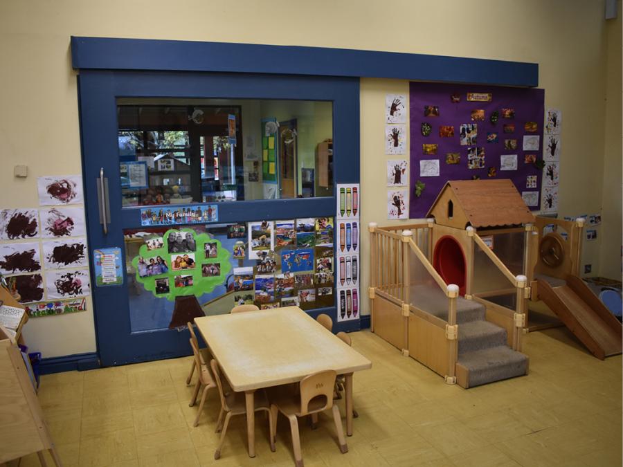 Large sliding door providing the flexibility to open up or close off spaces. Tigers Childcare, Blanchardstown, Dublin 15